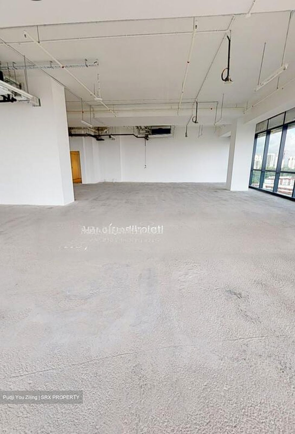 Woods Square (D25), Office #461660721